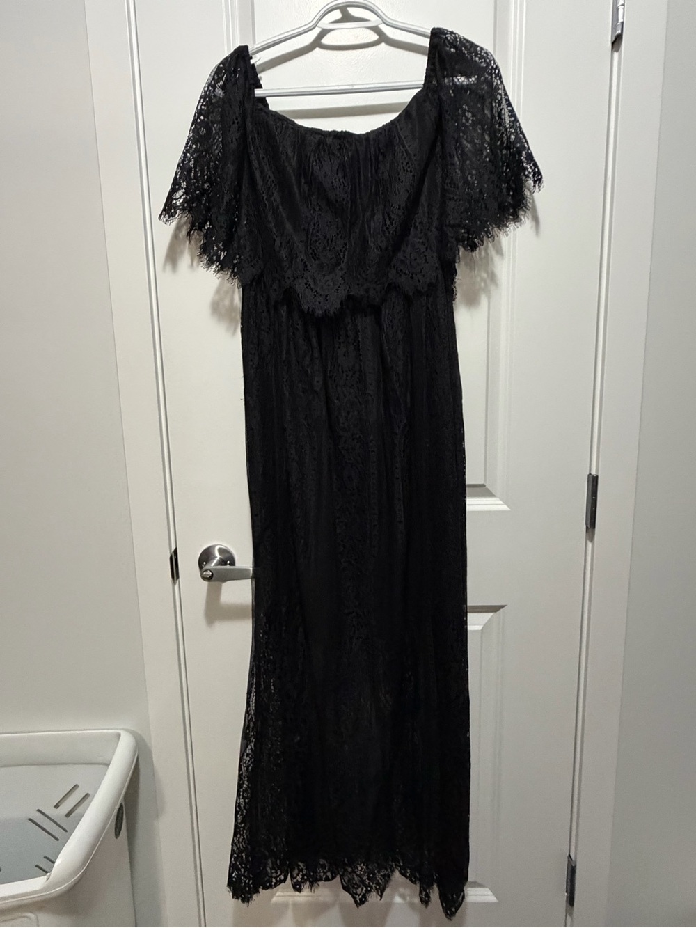 SHEIN Black Lace Off-Shoulder Maxi Dress with Flutter Sleeves